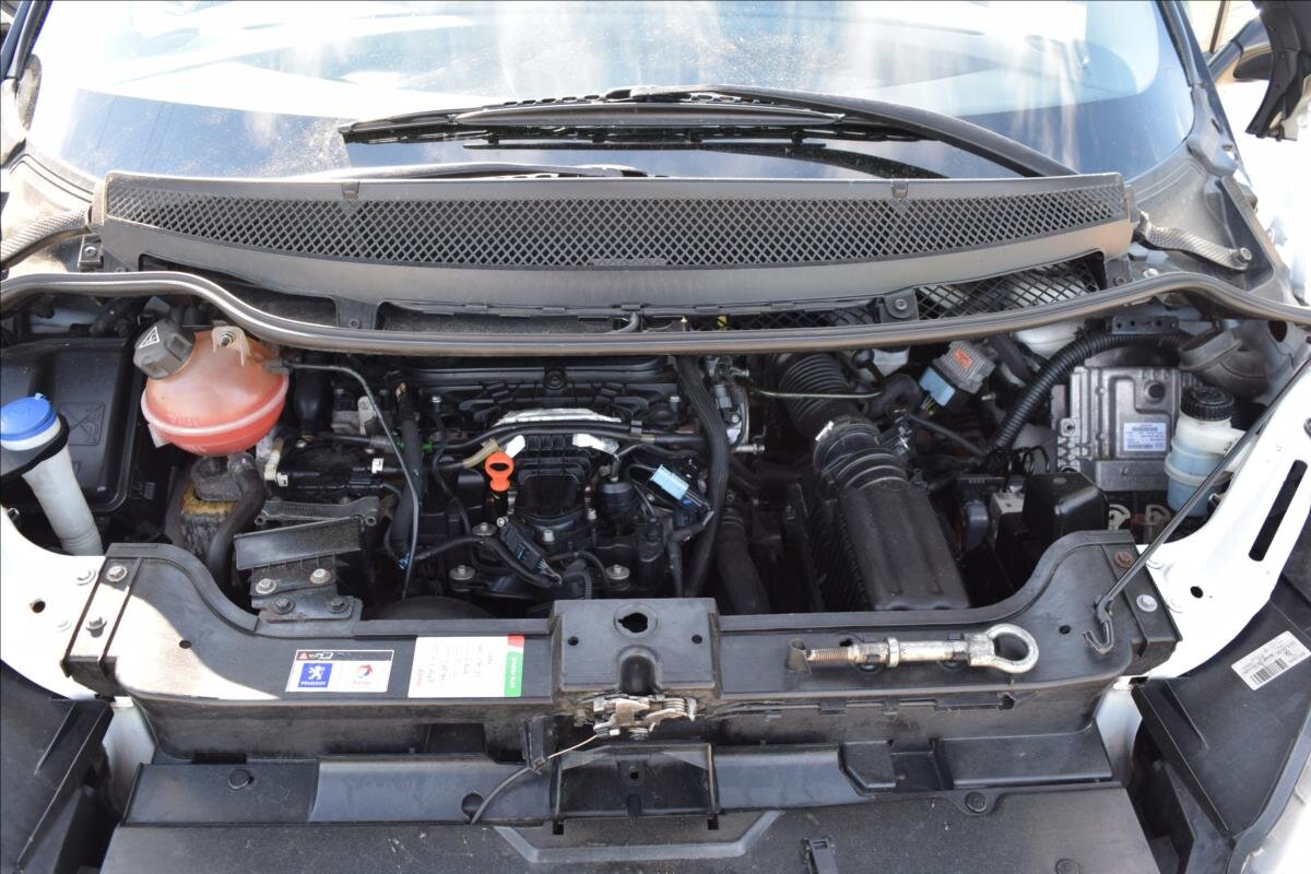 Peugeot 807 MPV 2,0 l 100 kw
