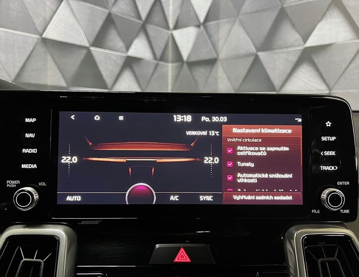 KIA Sorento SUV / Terénní 1,6 l 176 kw