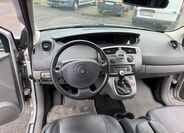 Renault Scénic 8