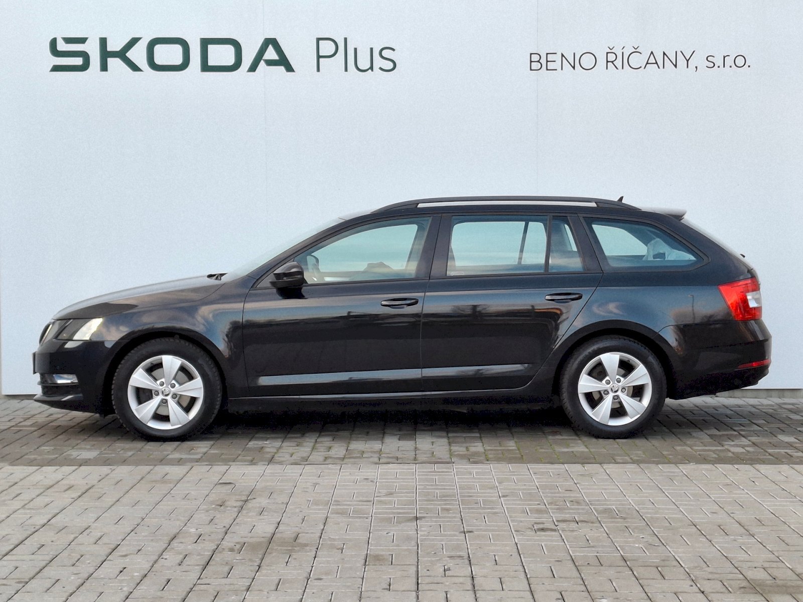 Škoda Octavia Kombi 2,0 l 110 kw