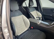 Mercedes-Benz Třídy C Sedan / Limuzína 2,0 l 145 kw