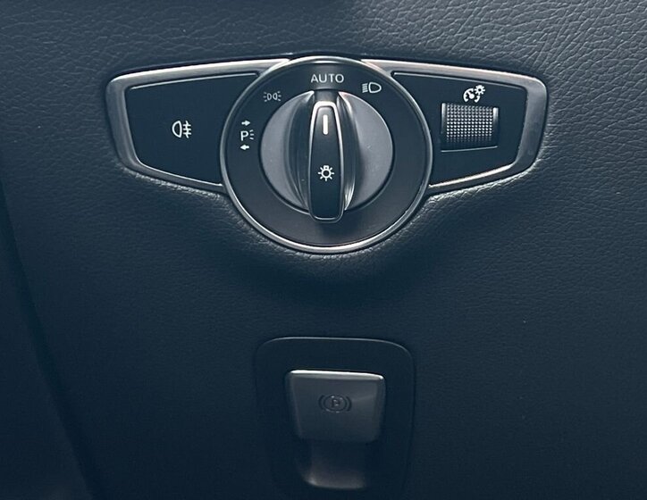 Mercedes-Benz EQC 21