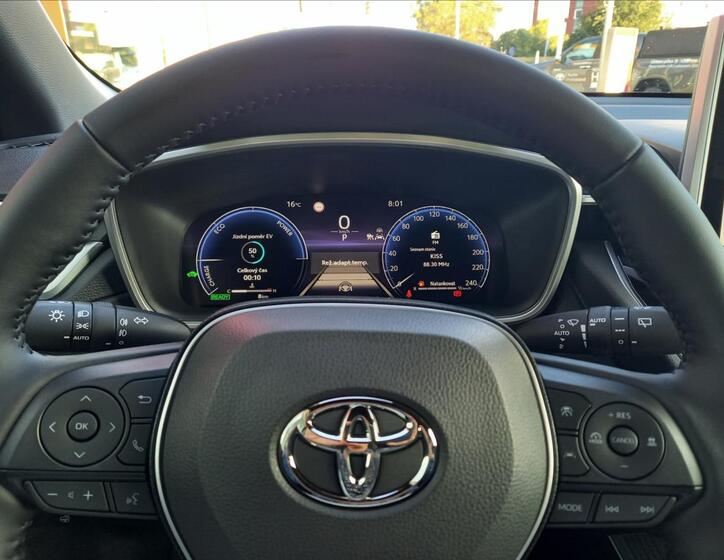 Toyota Corolla Cross 14