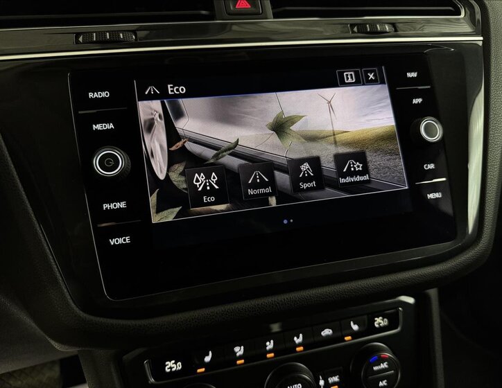 Volkswagen Tiguan Allspace SUV / Terénní 2,0 l 140 kw