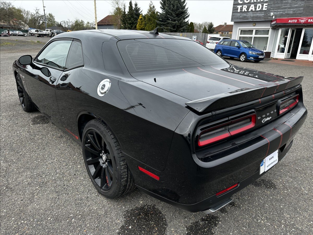 Dodge Challenger Kupé 5,7 l 277 kw