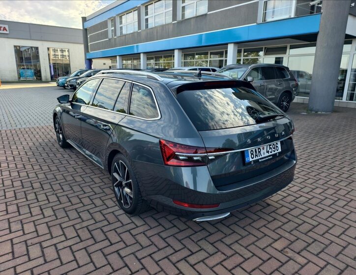 Škoda Superb Kombi 2,0 l 140 kw