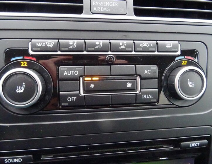 Volkswagen Touran 20