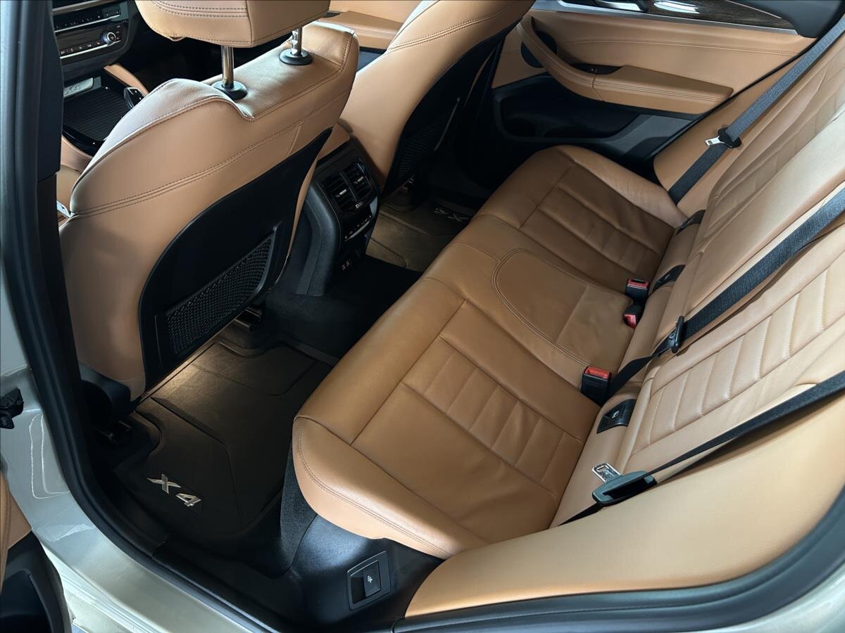 BMW X4 SUV / Terénní 2,0 l 140 kw