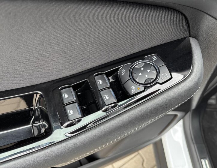 Ford Galaxy SUV / Terénní 2,0 l 110 kw