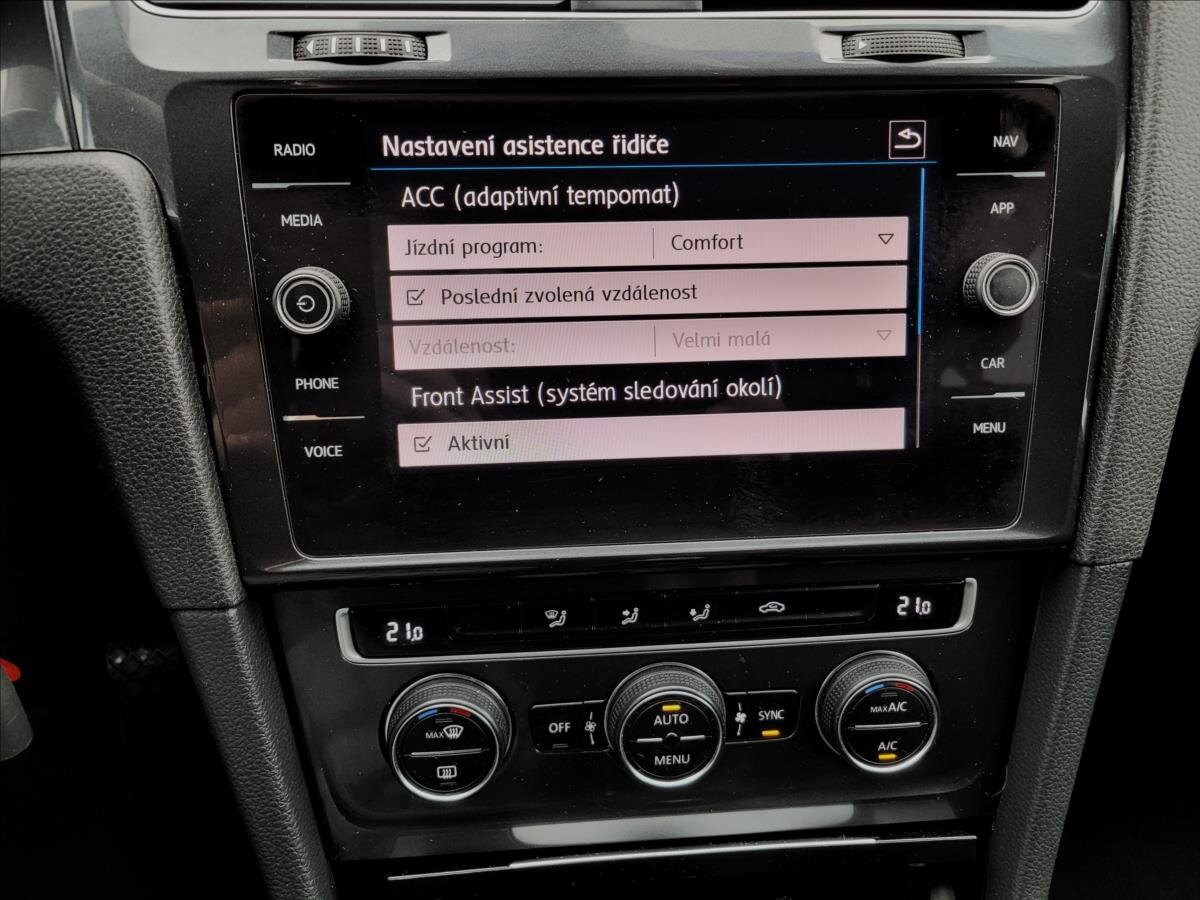 Volkswagen Golf Kombi 999,0 85 kw