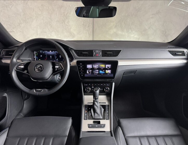 Škoda Superb Kombi 1,4 l 160 kw