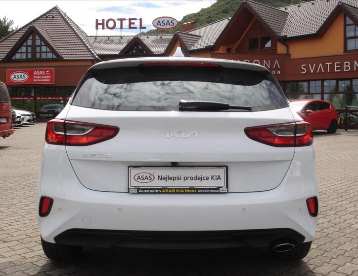 KIA Ceed Hatchback 1,5 l 118 kw