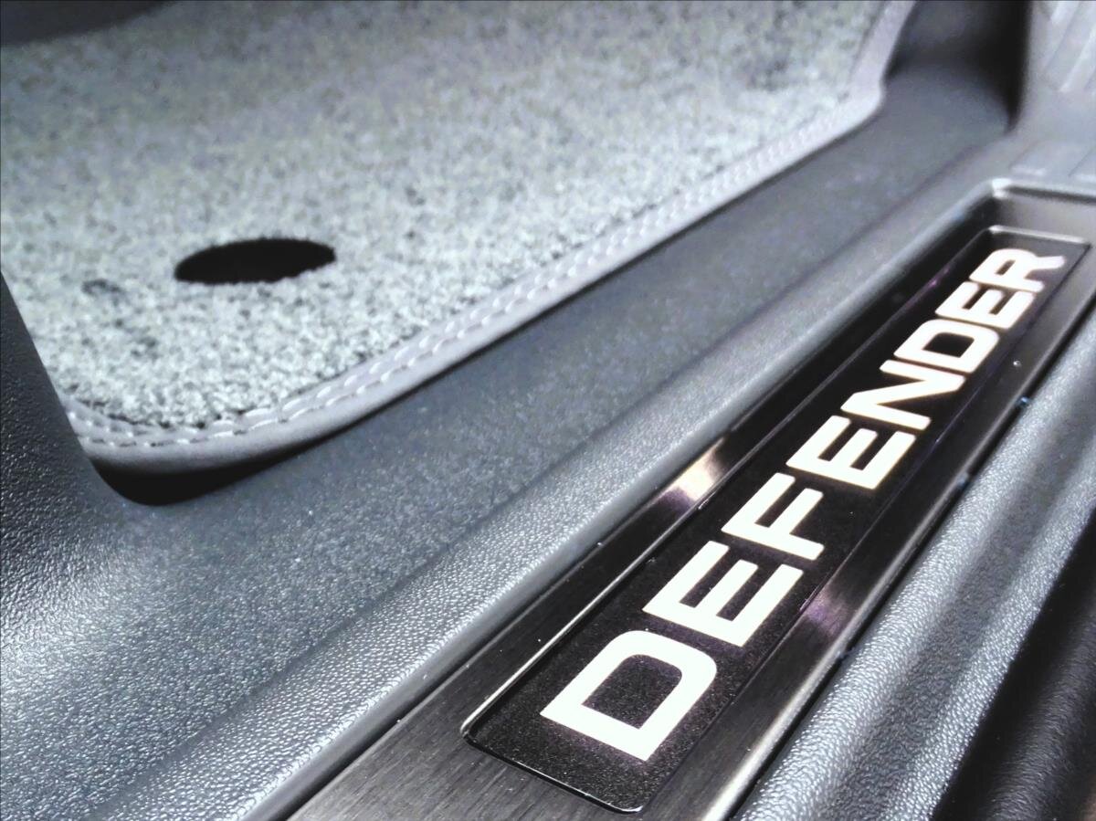 Land Rover Defender SUV 5,0 l 313 kw