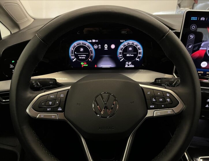 Volkswagen Golf Kombi 1,5 l 110 kw