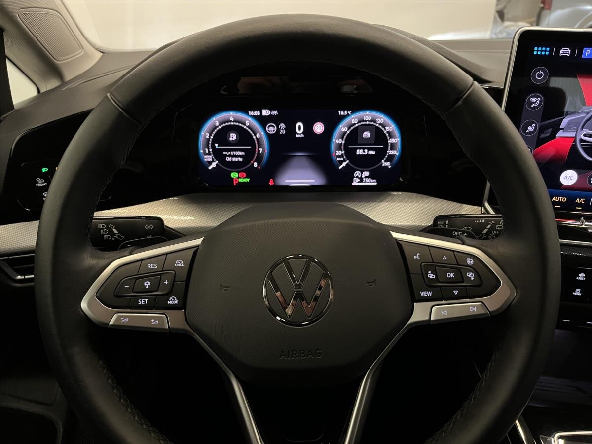 Volkswagen Golf Kombi 1,5 l 110 kw