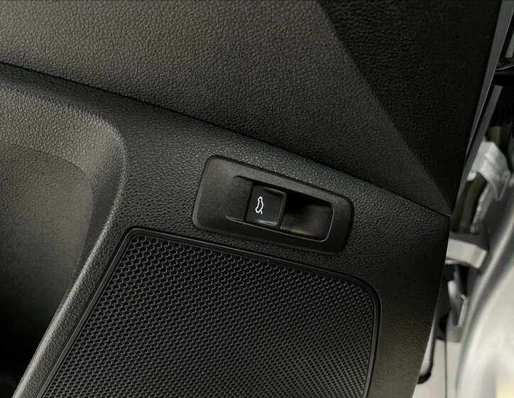 Škoda Karoq SUV / Terénní 1,5 l 110 kw