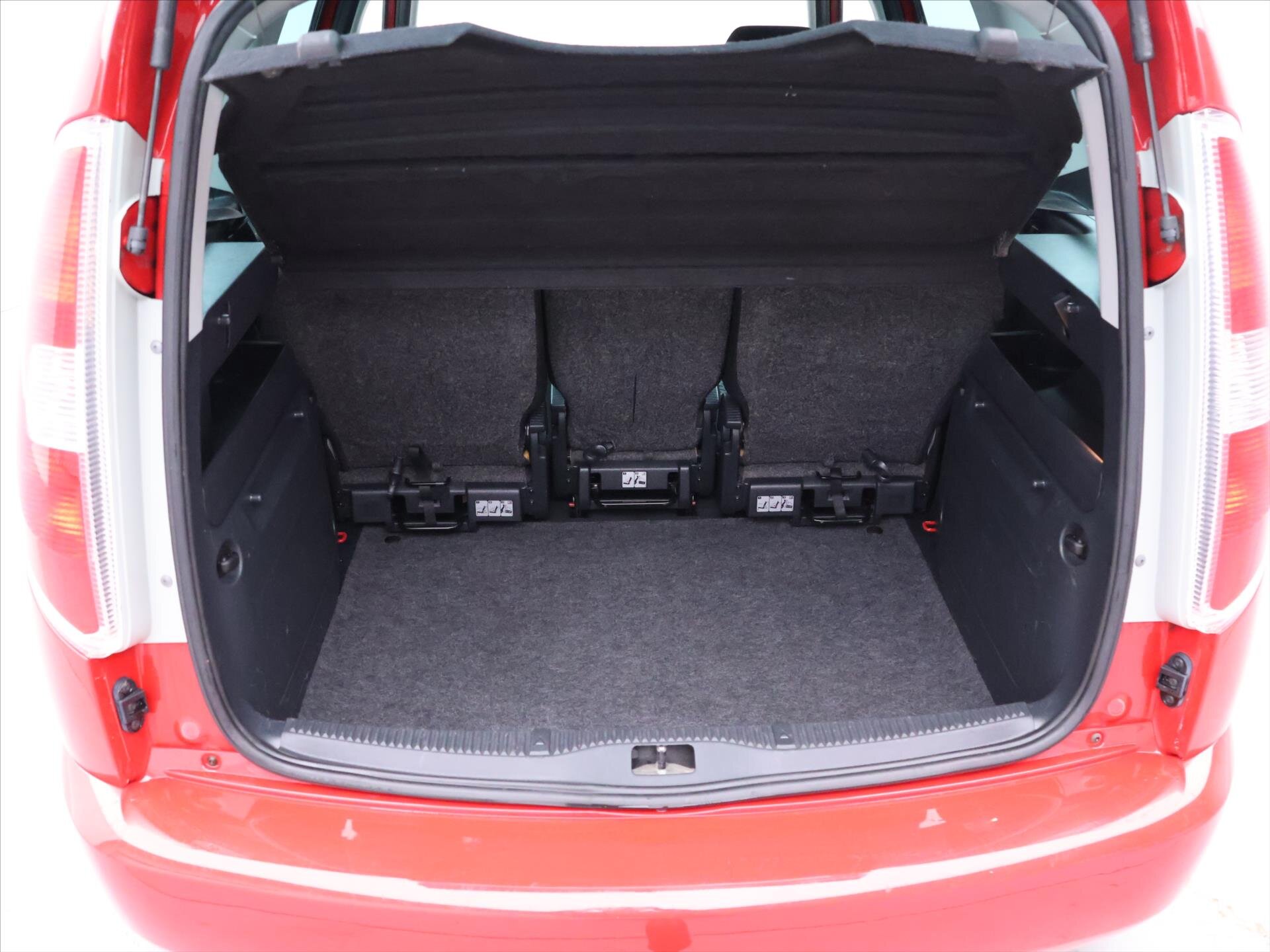 Škoda Roomster MPV 1,2 l 63 kw