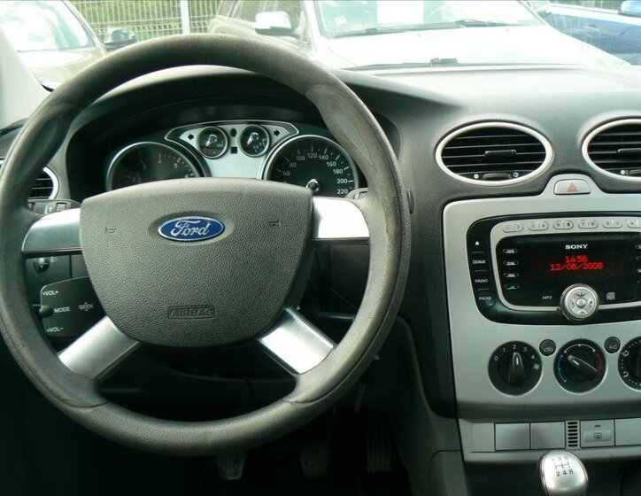 Ford Focus 11