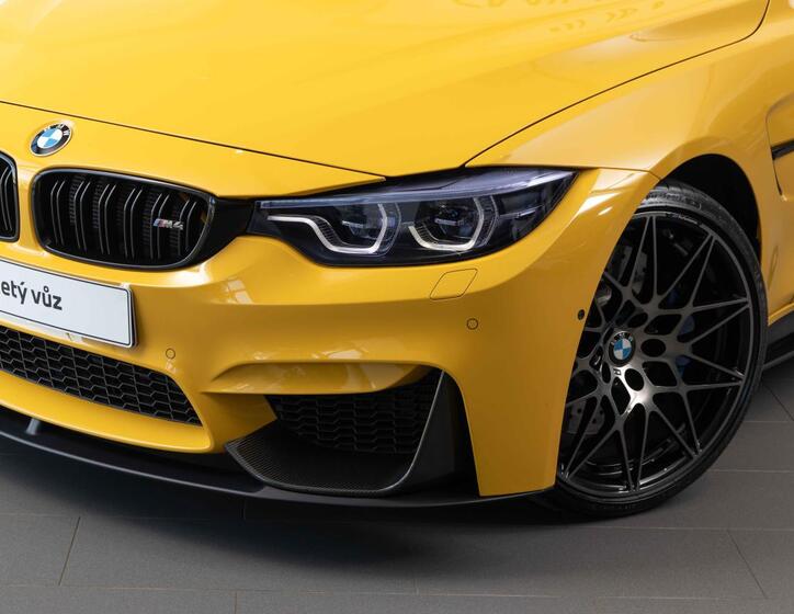BMW M4 7