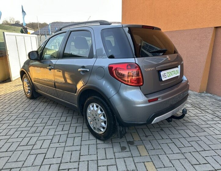 Suzuki SX4 Hatchback 1,6 l 88 kw