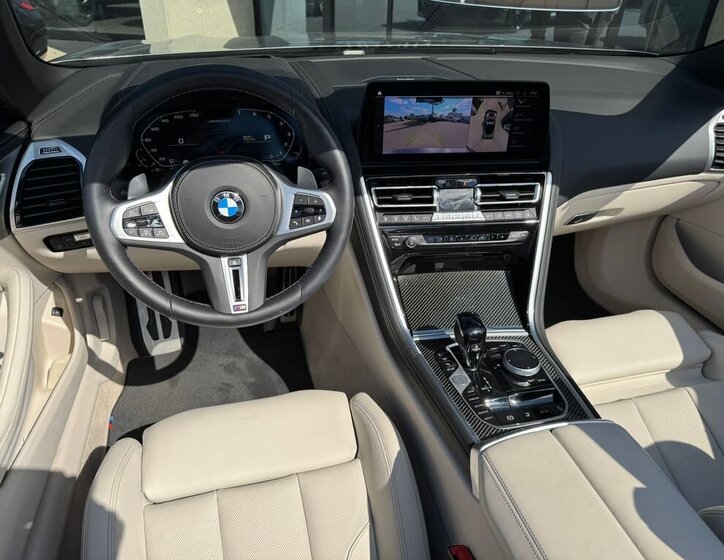 BMW Řada 8 Kabriolet 4,4 l 390 kw