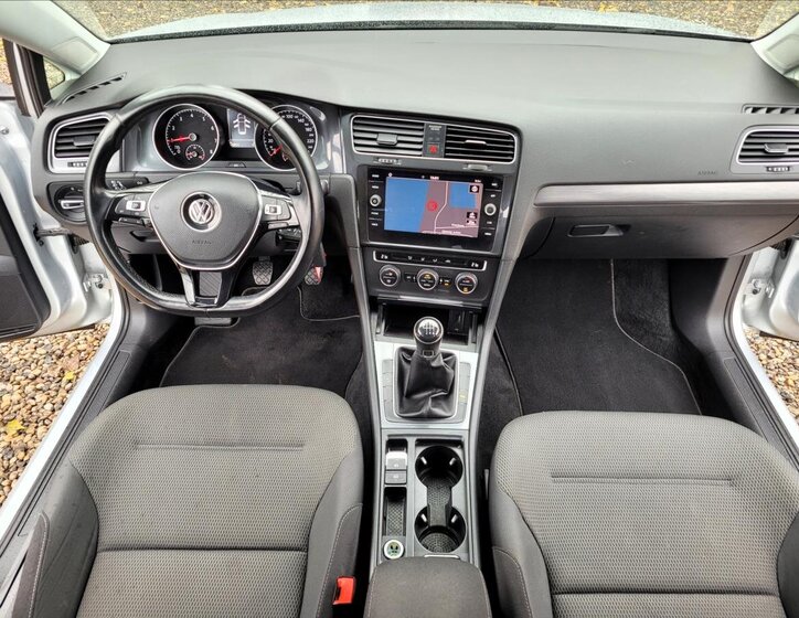 Volkswagen Golf Kombi 999,0 85 kw