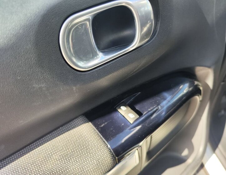 Citroën C4 Cactus Hatchback 1,2 l 60 kw