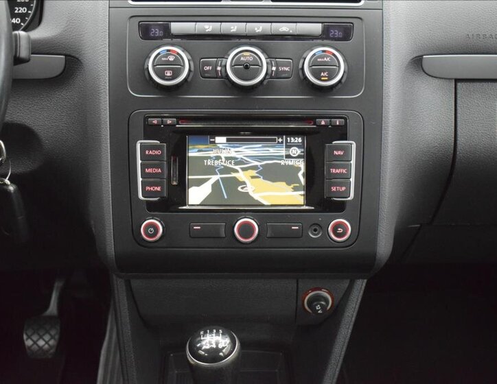 Volkswagen Touran 17