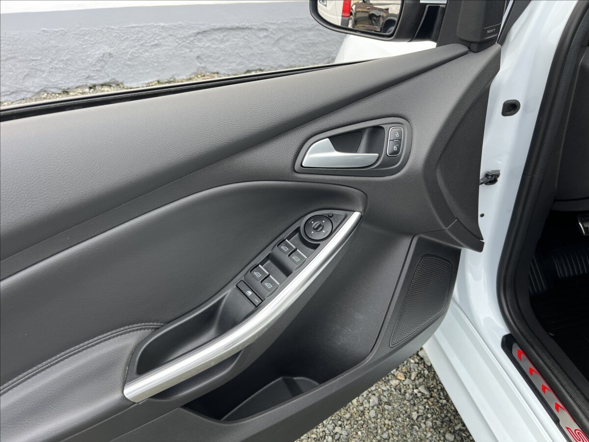 Ford Focus Hatchback 2,0 l 184 kw