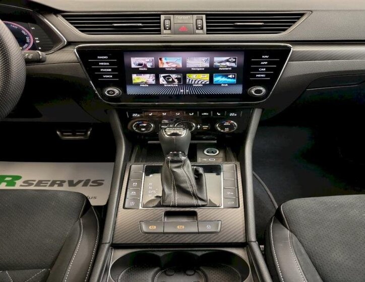 Škoda Superb Sedan / Limuzína 2,0 l 147 kw