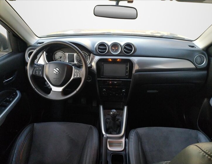 Suzuki Vitara SUV 1,6 l 88 kw