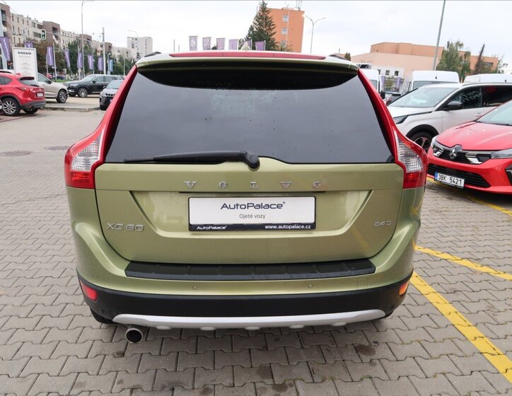 Volvo XC60 5