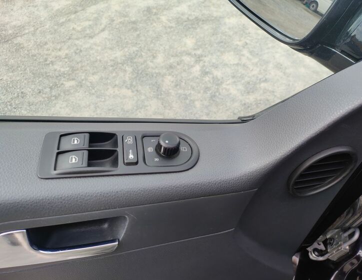 Volkswagen Multivan 7