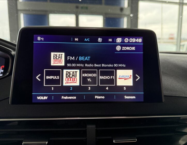 Peugeot 5008 SUV 2,0 l 110 kw