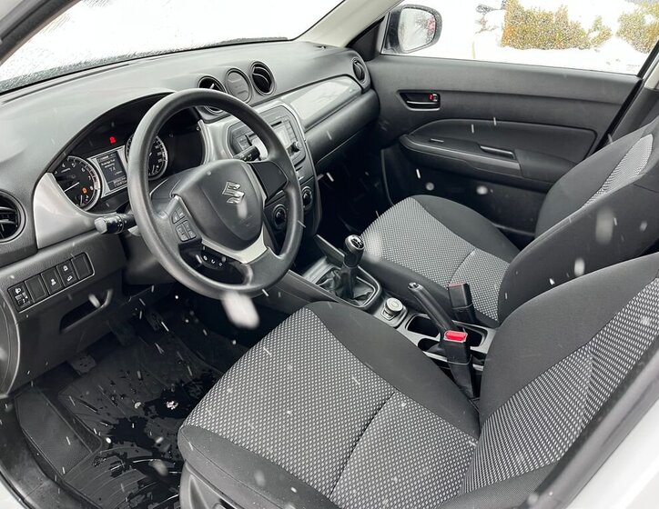 Suzuki Vitara 13