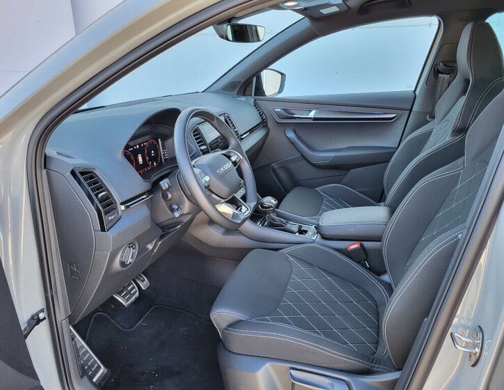 Škoda Karoq SUV / Terénní 1,5 l 110 kw