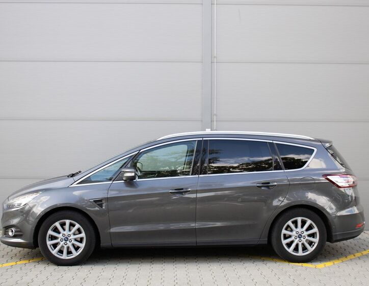 Ford S-MAX 8