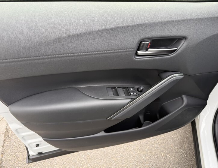 Toyota Corolla Cross SUV / Terénní 2,0 l 98 kw