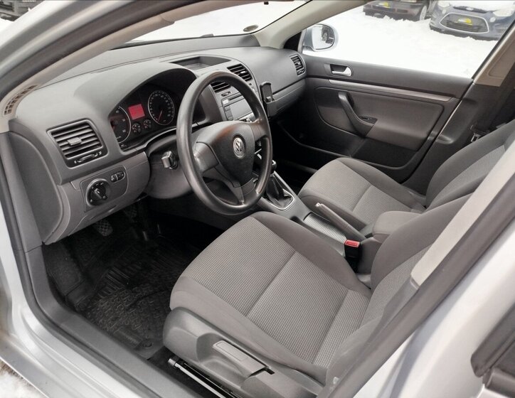 Volkswagen Golf Kombi 1,9 l 77 kw