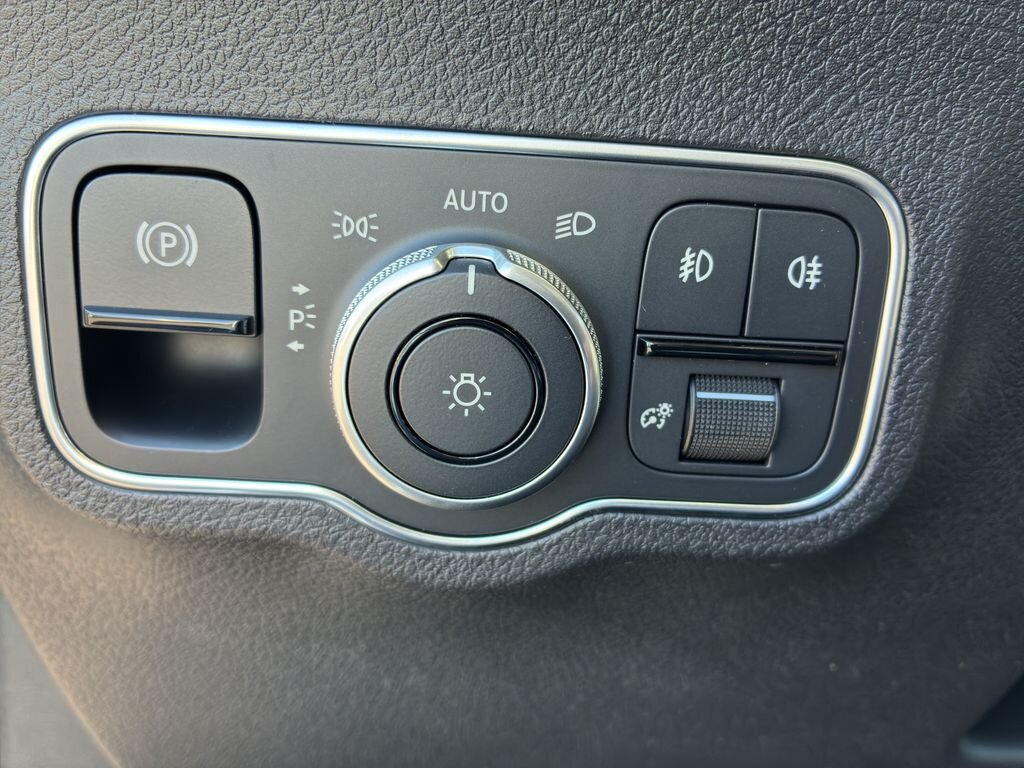 Mercedes-Benz GLB SUV / Terénní 2,0 l 85 kw