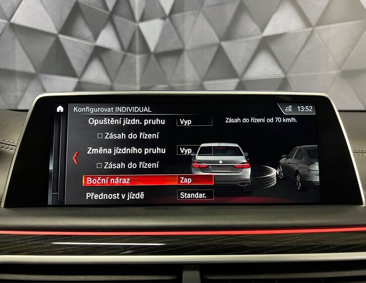 BMW Řada 7 Sedan 3,0 l 294 kw