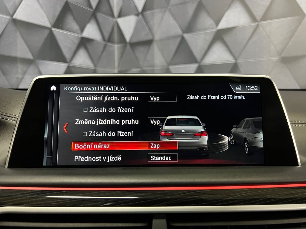 BMW Řada 7 Sedan 3,0 l 294 kw