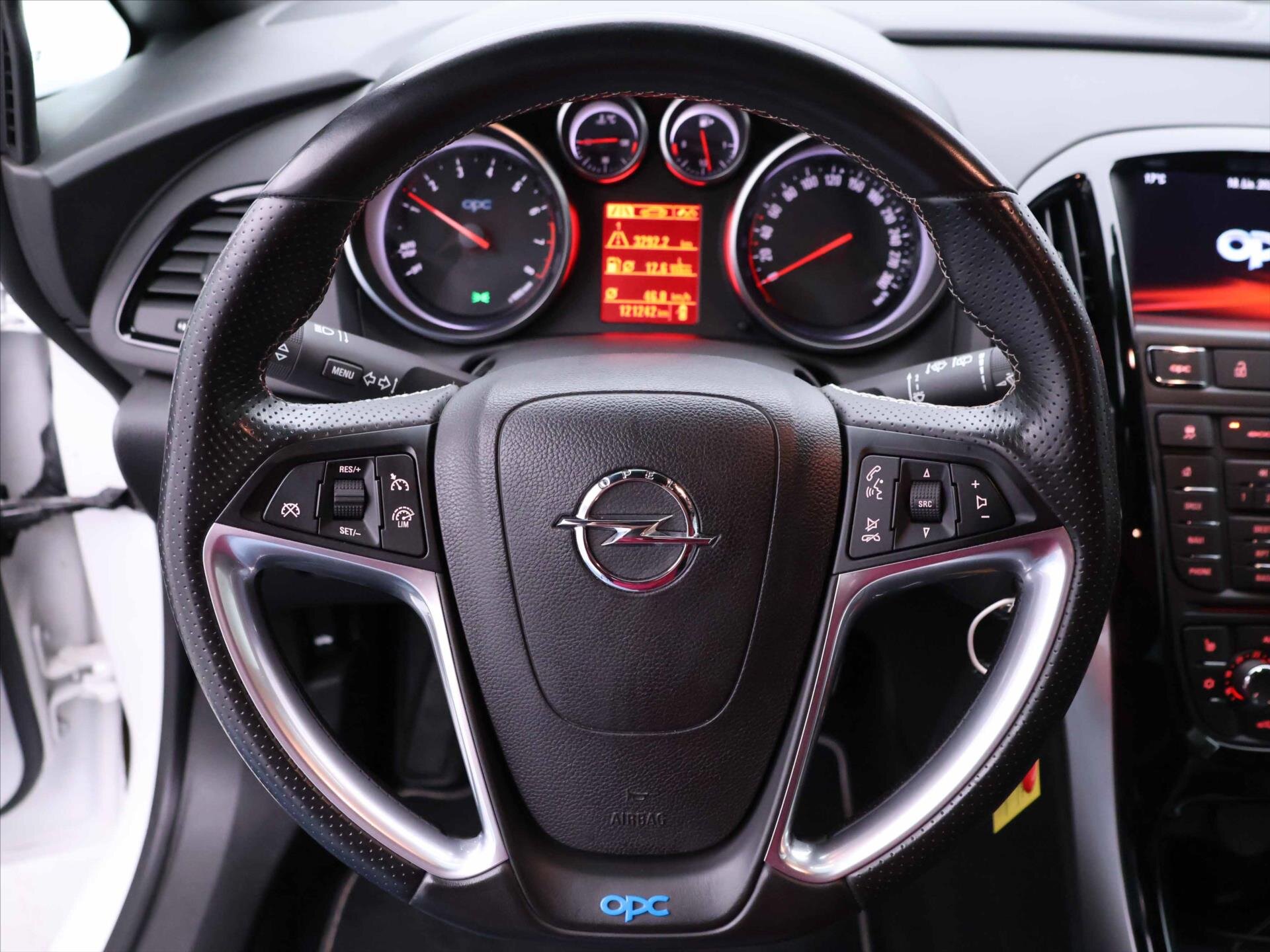 Opel Astra Hatchback 2,0 l 206 kw