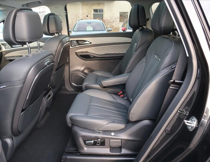 Dongfeng U-Tour MPV 1,5 l 130 kw