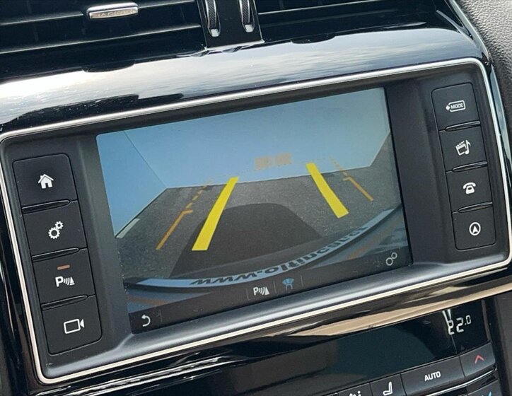 Jaguar F-Pace Kombi 2,0 l 132 kw
