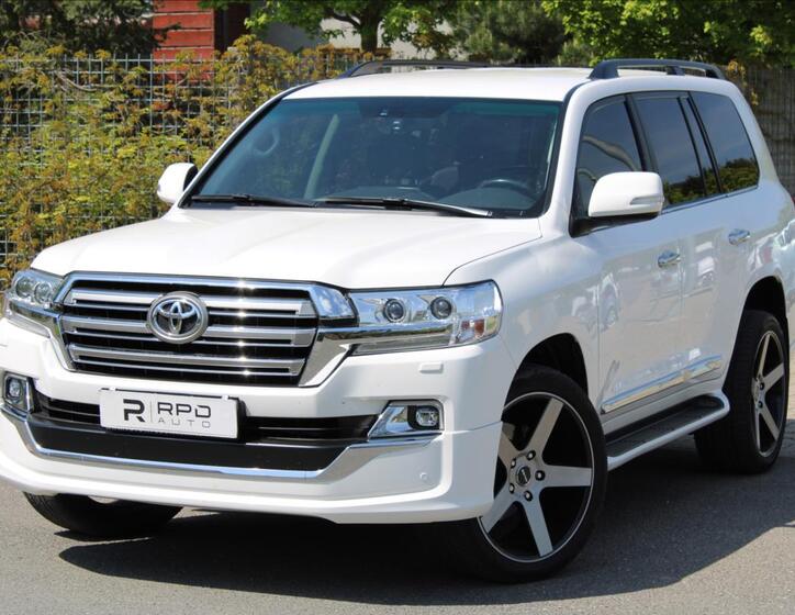 Toyota Land Cruiser 1