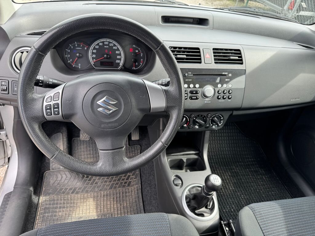 Suzuki Swift Hatchback 1,3 l 67 kw