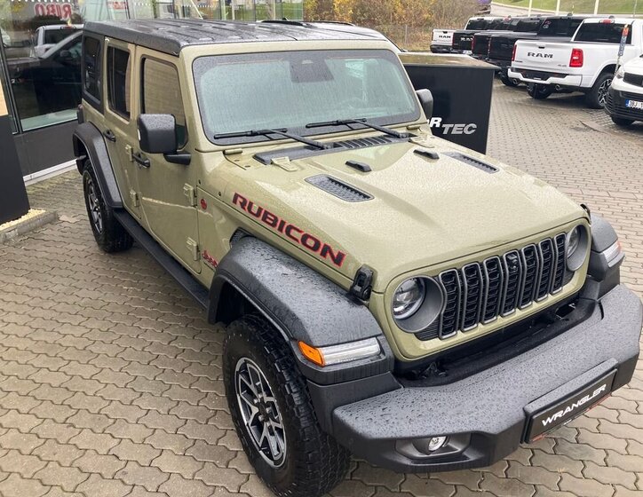Jeep Wrangler 4