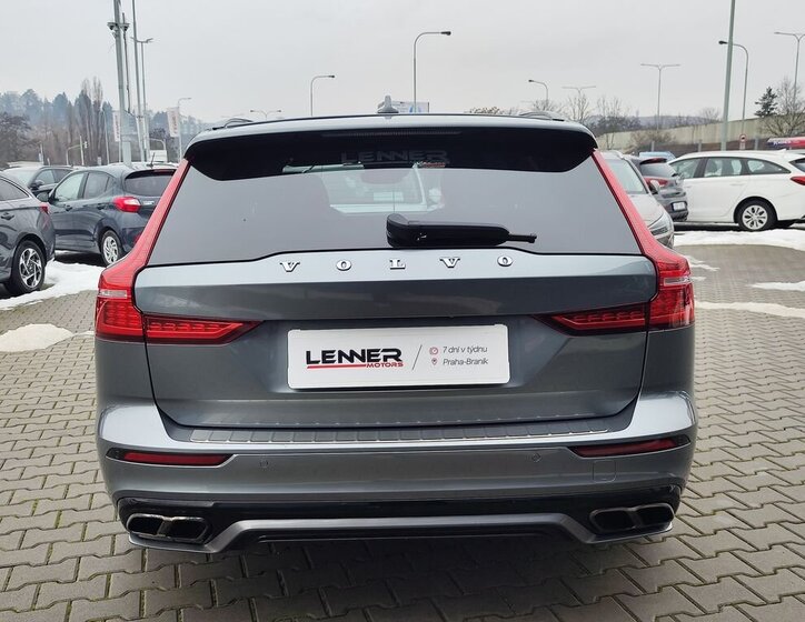 Volvo V60 Kombi 2,0 l 240 kw