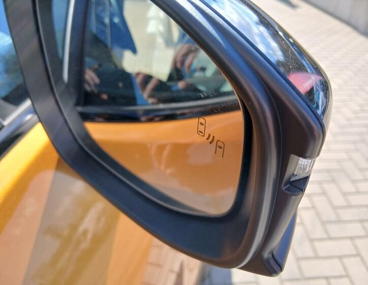 Toyota C-HR SUV / Terénní 2,0 l 112 kw